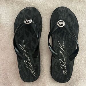 ❗️SOLD❗️ Michael Kors Black Signature Flip Flops